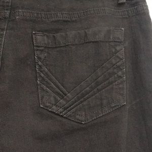Charter Club Black 5 Pocket Jeans. 87% Cotton 8